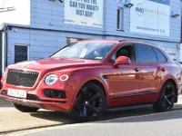 Used Bentley Bentayga Mulliner 430 HP (316 kW) 2017 Red SUV