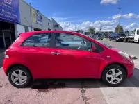 Used Toyota Yaris 69 HP (50 kW) 2010 Red Hatchback