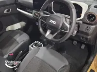 New Dacia Spring Extreme 47 kW (65 HP) 2025 Beige Hatchback