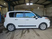 Used Citroën C3 Picasso Exclusive 2015 White MPV