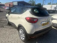 Second-hand Renault Captur Dynamique 90 CP (66 kW) 2014 Alb SUV