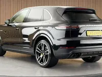 Used Porsche Cayenne 462 HP (339 kW) 2022 Black SUV