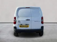 Used Toyota Proace 120 HP (88 kW) 2024 White MPV