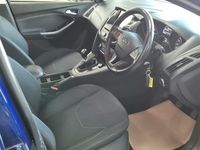 Used Ford Focus Zetec 125 HP (91 kW) 2016 Blue Hatchback
