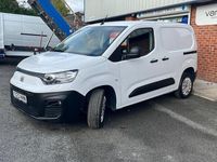 Used Fiat Doblò S 100 HP (73 kW) 2023 White MPV