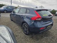 Used Volvo V40 Momentum 122 HP (89 kW) 2018 Blue Hatchback
