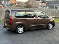 Used Vauxhall Combo Design Edition 110 HP (80 kW) 2020 Brown MPV