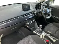 Usado Mazda 2 90 HP (66 kW) 2019 Cinzento Citadino
