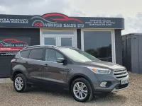Usado Ford Kuga Titanium 180 HP (132 kW) 2016 Cinzento SUV