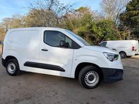 Used Vauxhall Combo Edition 100 HP (73 kW) 2019 White MPV