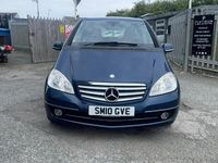 Begagnad Mercedes A160 Elegance 2010 Blå Halvkombi