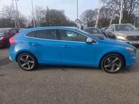 Used Volvo V40 R-Design 118 HP (86 kW) 2014 Blue Hatchback