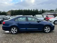 Usado VW Jetta SE 105 HP (77 kW) 2014 Azul Sedan