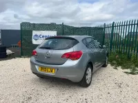 Używany Vauxhall Astra 2012 Srebrny Hatchback