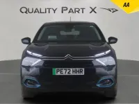 Usado Citroën e-C4 Shine 100 kW (136 CV) 2022 Negro Utilitario