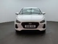 Used Hyundai i30 2018 White Hatchback