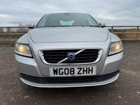 Usado Volvo S40 100 HP (73 kW) 2008 Prateado Sedan