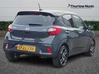 Gebraucht Hyundai i10 Premium 63 PS (46 kW) 2025 Grau Kleinwagen