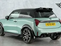 Used Mini Cooper S Hatch 201 HP (147 kW) 2025 Green Hatchback