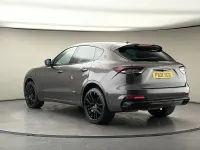 Begagnad Maserati Levante 350 HK (257 kW) 2021 Grå SUV