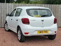 Used Dacia Sandero Essentiel 73 HP (53 kW) 2019 White Hatchback