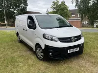 Used Vauxhall Vivaro 100 HP (73 kW) 2019 White MPV
