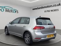 Used VW Golf VII SE 131 HP (96 kW) 2018 Silver Hatchback