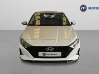 Used Hyundai i20 SE 101 HP (74 kW) 2022 White Hatchback