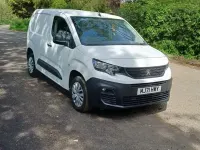 Used Peugeot Partner Premium 131 HP (96 kW) 2021 White MPV