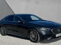 Usado Mercedes E200 AMG line 204 CV (150 kW) 2024 Gris
