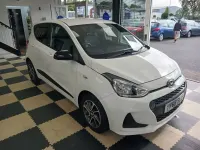 Used Hyundai i10 GO! 67 HP (49 kW) 2019 White Hatchback