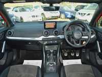 Begagnad Audi Q2 S-Line 116 HK (85 kW) 2018 Orange SUV