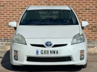 Used Toyota Prius T4 136 HP (100 kW) 2017 White Hatchback