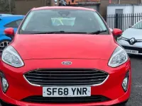 Used Ford Fiesta Zetec 86 HP (63 kW) 2018 Red Hatchback