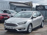 Usado Ford Focus Zetec 2016 Prateado Citadino