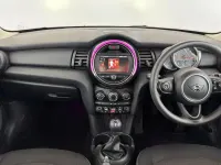 Used Mini ONE Classic 101 HP (74 kW) 2019 White Hatchback