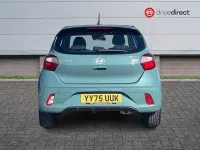 Käytetty Hyundai i10 Advanced 63 HP (46 kW) 2025 Vihreä Viistoperä