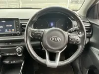 Used Kia Rio 101 HP (74 kW) 2019 White Hatchback