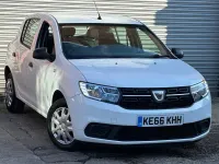 Used Dacia Sandero Ambiance 90 HP (66 kW) 2017 White Hatchback