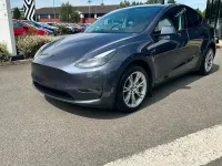 Used Tesla Model Y Long Range AWD 286 kW (389 HP) 2025 SUV