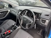 Used Hyundai i30 SE 136 HP (100 kW) 2016 Blue Estate