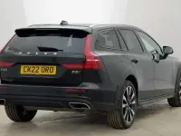 Used Volvo V60 CC 247 HP (181 kW) 2022 Estate