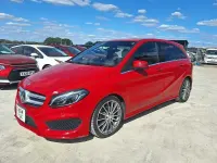 Used Mercedes B180 122 HP (89 kW) 2015 Red Hatchback