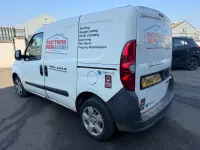 Used Fiat Doblò 85 HP (62 kW) 2010 White MPV