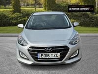 Used Hyundai i30 SE 110 HP (80 kW) 2016 Silver Hatchback