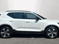 Used Volvo XC40 Plus 197 HP (144 kW) 2025 White SUV