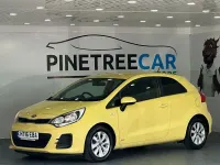 Used Kia Rio 84 HP (61 kW) 2016 Yellow Hatchback