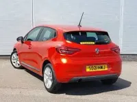 Used Renault Clio Play 72 HP (52 kW) 2021 Red Hatchback