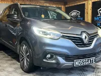 Usado Renault Kadjar Signature 110 HP (80 kW) 2015 Cinzento SUV