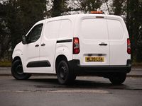 Used Peugeot Partner 100 HP (73 kW) 2020 White MPV